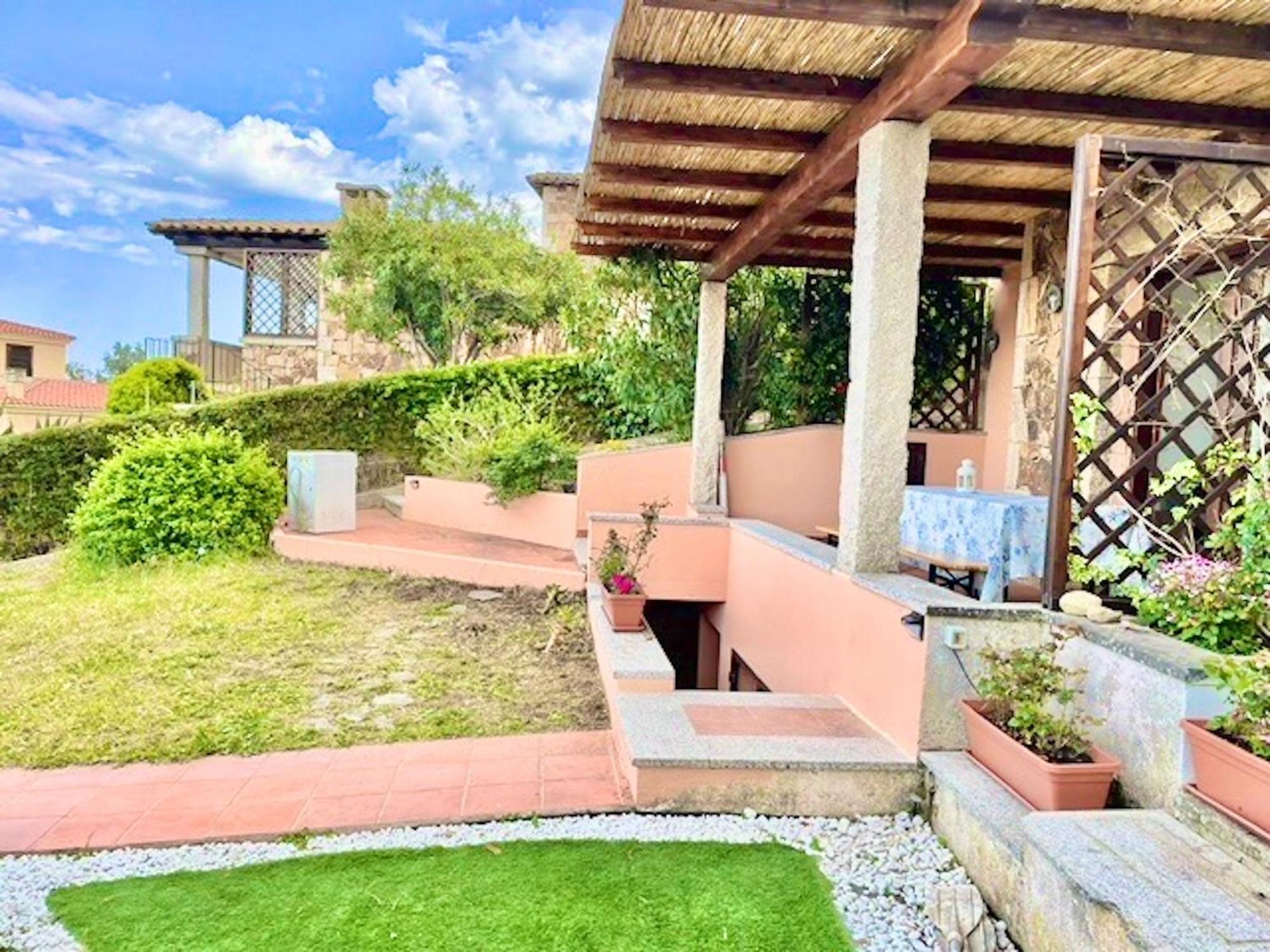Iss Travel, Panoramic Sea View Ticino - 1 Bedroom Apartments 1,5 Km From The Beach San Teodoro  Eksteriør bilde
